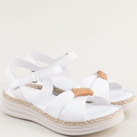 Дамски сандали в бяла кожа с кръстосани каишки 8645b