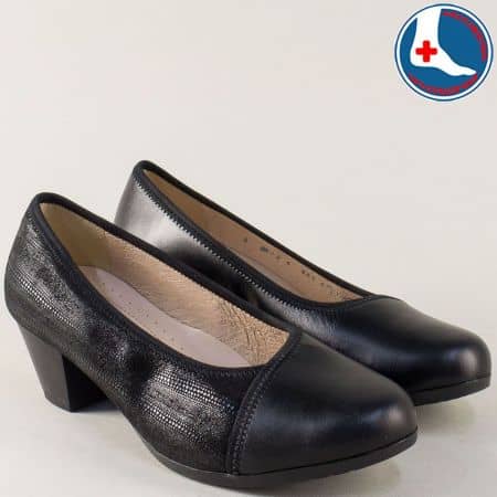 Черни дамски обувки на среден ток от естествена кожа 8726ch