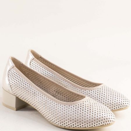CAPRICE дамски кожени обувки в бежов цвят с перлен блясък на ток 9-22501-341