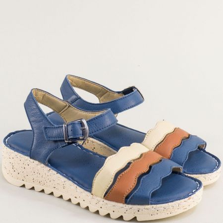 Ежедневни дамски сандали на бяла платформа в синя кожа 9042022sk