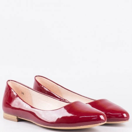Дамски стилни обувки, тип балерини, с естествена кожена стелка на немския производител Caprice в червен цвят 922107lchv