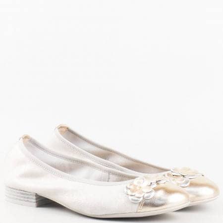 Дамски комфортни обувки, тип балерина, от висококачествена естествена кожа на немския производител Caprice в сребърно и златно 922162sr