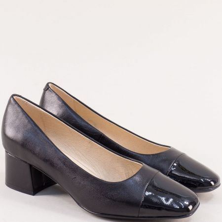 Черни дамски обувки на среден ток естествена кожаCAPRICE 922305ch