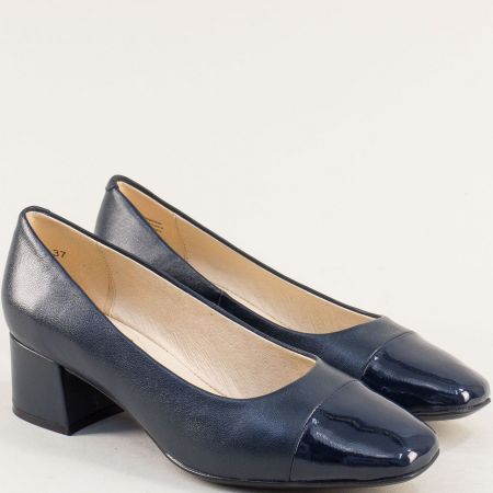 Стилни дамски обувки естествена кожа в син цвят с лачено парче 922305s
