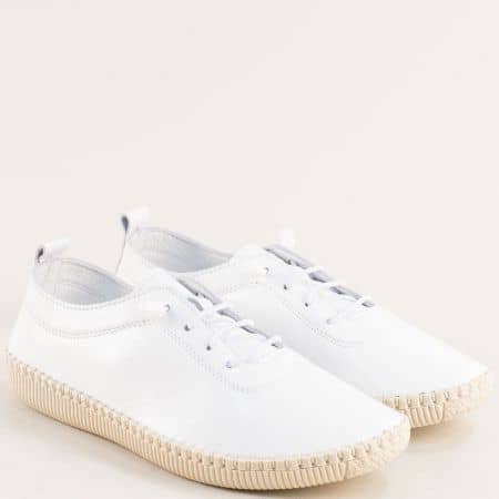 Спортни дамски обувки от естествена кожа в бяло 9494b