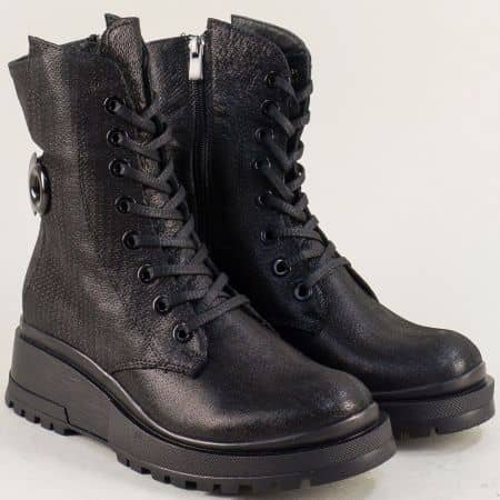 Черни дамски зимни обувки на платформа с ефектна естествена кожа 9499sch