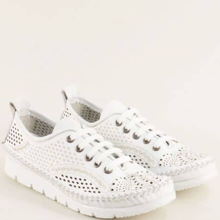 Летни дамски обувки в бяло от естествена кожа с връзки bo260b
