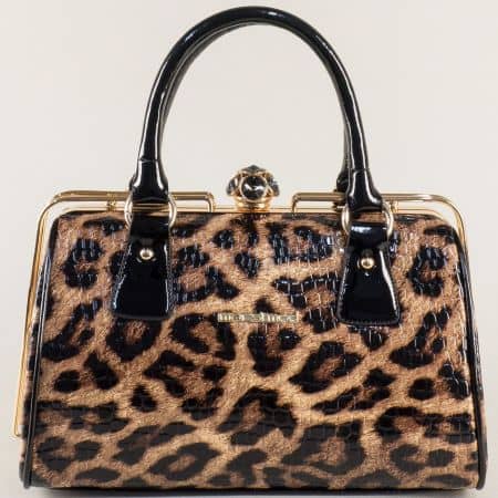 Дамска чанта с тигров принт в черно и кафяво ch051chk