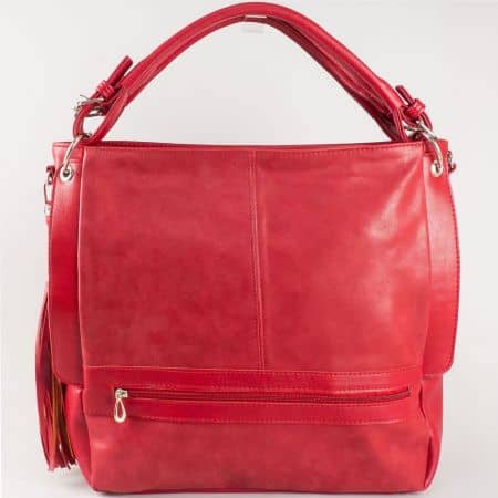 Дамска ежедневна чанта с две дръжки - къса и дълга и пискюл на български производител в червен цвят ch1053chv