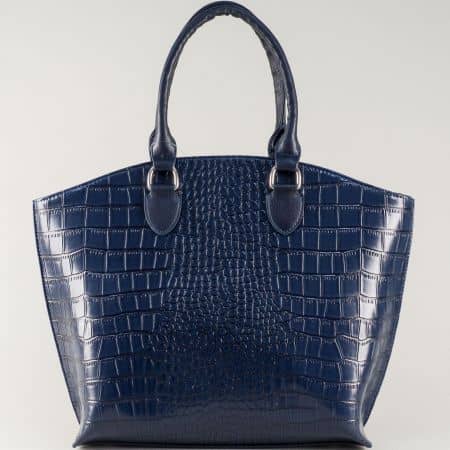 Синя дамска чанта с ефектен кроко принт на български производител ch1175krs