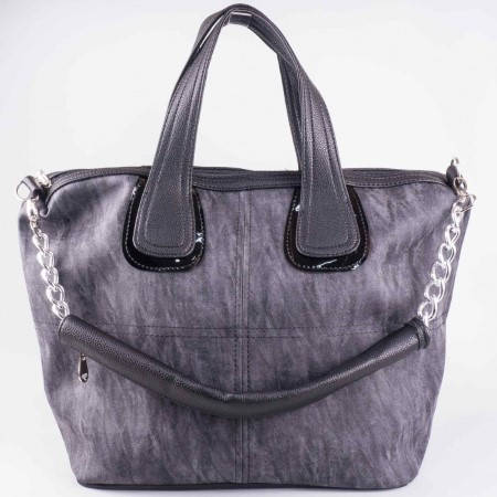 Дамска чанта тип торба с изчистена визия в черен цвят с две къси и една дълга дръжки  ch1239nch
