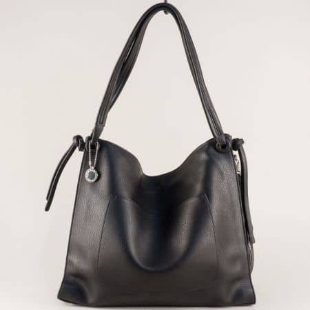 Дамска чанта, тип торба в черен цвят с пискюл ch13602ch