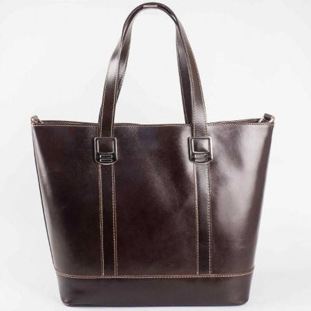 Дамска ежедневна чанта произведена от висококачествена естествена кожа в тъмно кафяв цвят ch140kk