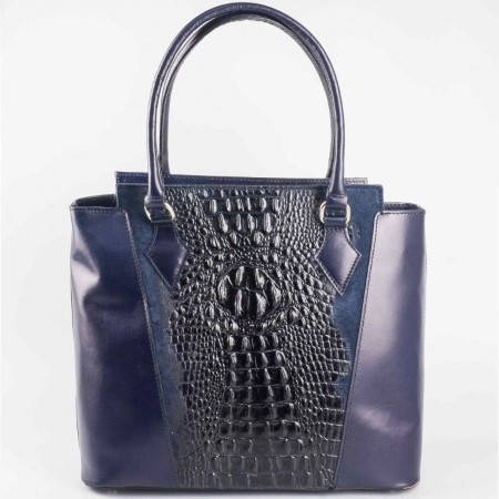 Дамска стилна чанта произведена от висококачествен естествен велур и кожа в син цвят ch1433mkrs