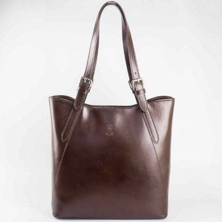 Дамска стилна чанта произведена от висококачествена естествена кожа в кафяв цвят ch1440kk