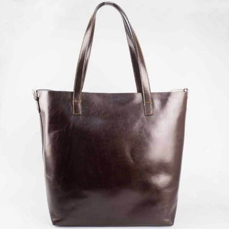 Дамска елегантна чанта произведена от висококачествена естествена кожа в кафяв цвят ch1441kk