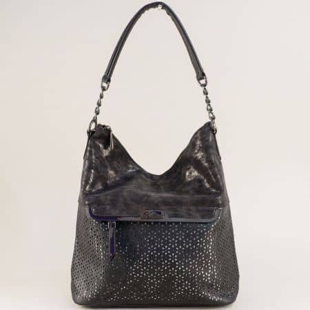 Дамска чанта с флорален перфо мотив в черен цвят ch1458ch