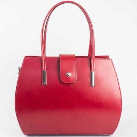 Дамска ежедневна чанта изработена от висококачествена естествена кожа в червен цвят ch1514chv