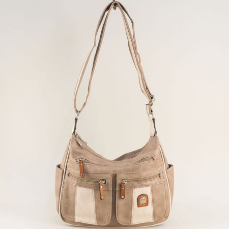 Малка дамска чанта в бежов цвят с дълга дръжка ch17043tbj
