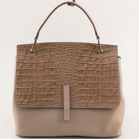 Дамска чанта от естествена кожа в бежово с капак с кроко принт ch180822bj