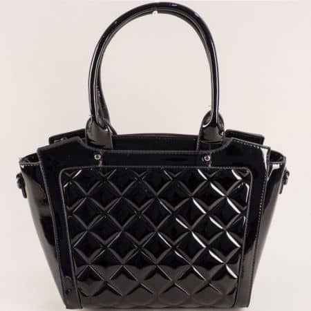 Черна лачена чанта с къси дръжки и вафлена щампа ch187008lch
