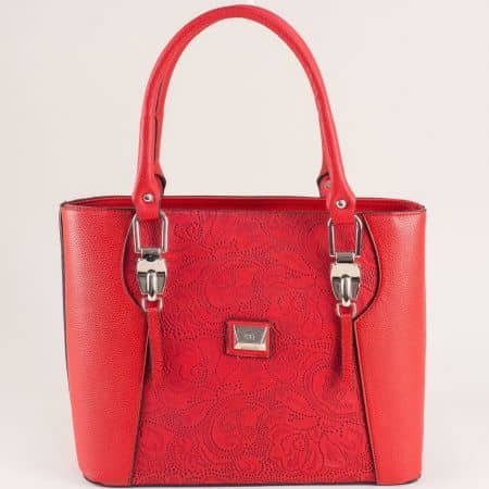 Червена дамска чанта с твърда структура и стилен принт ch20331chv