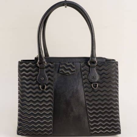 Ефектна дамска чанта в черен цвят ch2187ch1