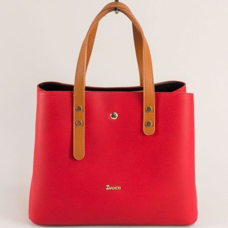 Стилна дамска чанта в червен цвят с кафява къса дръжка ch22310chv