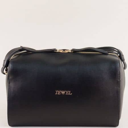 Черна дамска чанта с дълга дръжка и един основен джоб ch2305ch