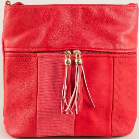 Червена дамска чанта с дълга дръжка и два пискюла ch243chv