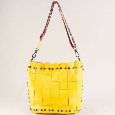 Жълта дамска чанта с органайзер и пъстра дръжка ch250419j