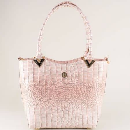 Розова дамска чанта с твърда структура и кроко принт ch2561rzkr