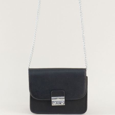 Черна дамска чанта с метална закопчалка ch336ch