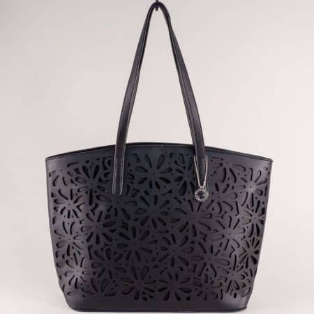Дамска чанта с флорална перфорация в черен цвят ch349-2ch