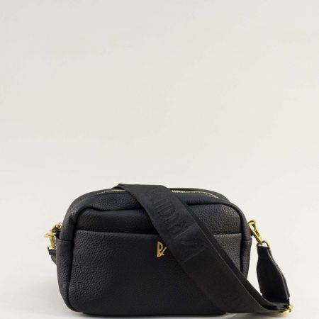 Черна дамска чанта през рамо от еко кожа ch3839ch