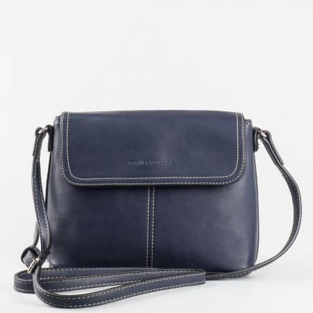 Страхотен модел дамска чанта в тъмно син цвят David Jones ch3932-2s