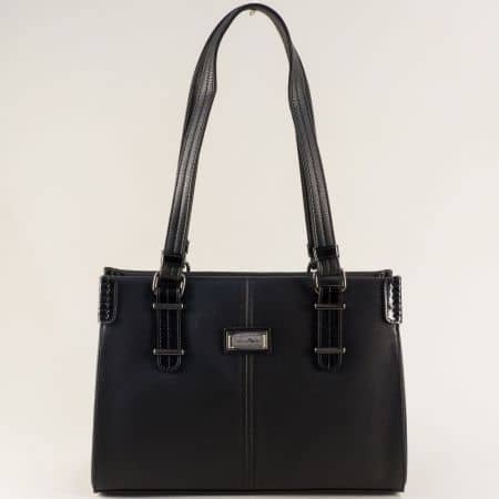 Черна дамска чанта с лачени дръжки ch427chlch