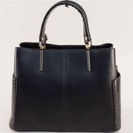 Стилна дамска чанта в черен цвят с магнит за закопчаване ch441krch