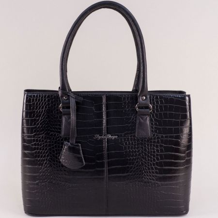 Стилна дамска чанта в черен лак с кроко принт ch4441krlch