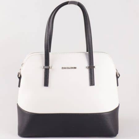 Дамска чанта за всеки ден със атрактивна визия на David Jones в съчетание от бяло и черно ch5077-1bch