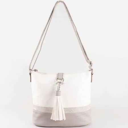 Дамска ежедневна чанта със свежа семпла визия на френския производител David Jones в сиво и бяло  ch5080-1sv