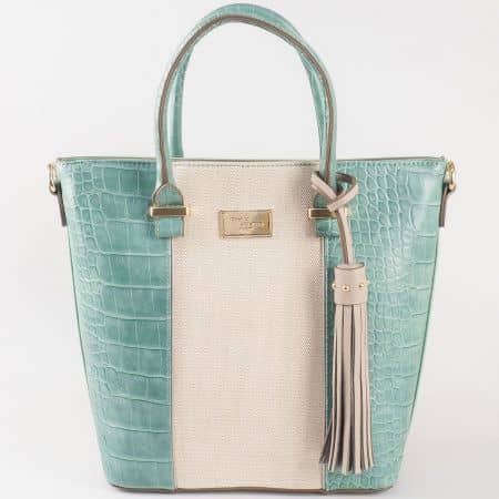 Дамска практична чанта за всеки ден с лятна визия на френския производител David Jones в съчетание от зелен и бежов цвят ch5082-2z