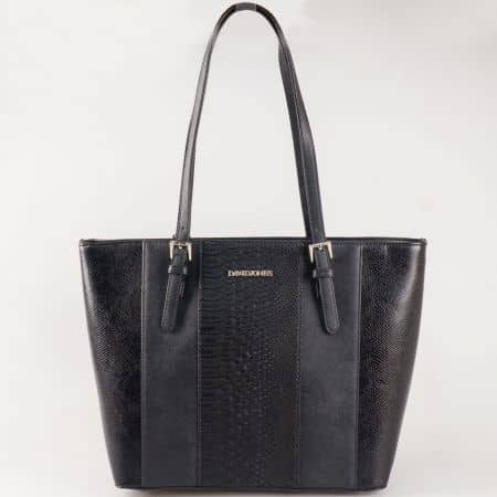 Дамска чанта за всеки ден с ефектен змийски принт на френския производител David Jones в черен цвят ch5086-1ch