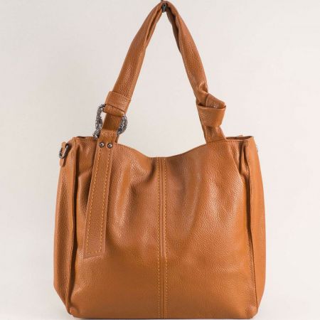 Ежедневна дамска чанта в кафяв цвят ch520k