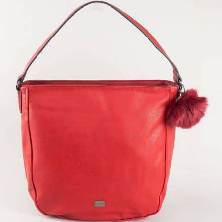 Дамска чанта тип торба David Jones в червено с пухче ch5258-1chv