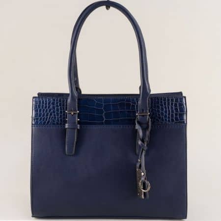 Дамска чанта с частичен кроко принт в син цвят ch5330-21s