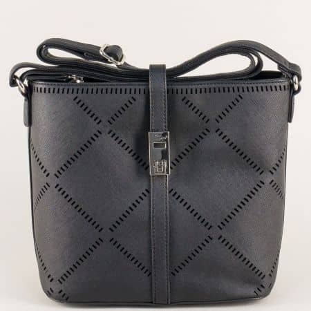 Малка дамска чанта в черно със закопчалка- DAVID JONES ch5510-1ch