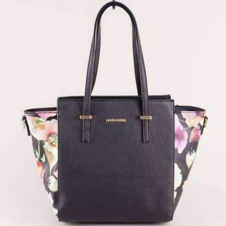 Дамска чанта в черен цвят с частичен флорален принт ch5541-2ch