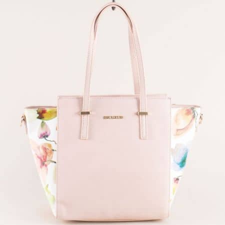Дамска чанта в розов цвят с частичен флорален принт ch5541-2rz