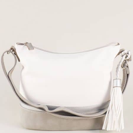 Бяла дамска чанта- DAVID JONES с пискюл и дълга дръжка ch5571-1b